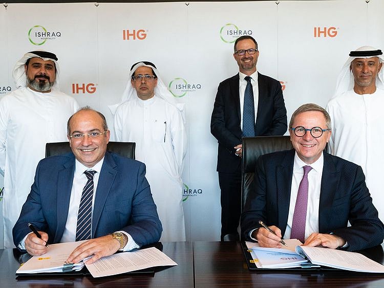 Signing-1-IHG-for-web