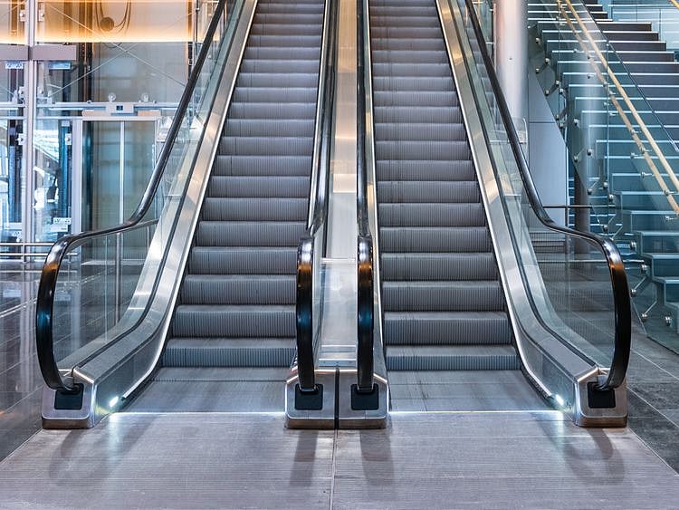 NAT ESCALATOR STOCK-1612097293541