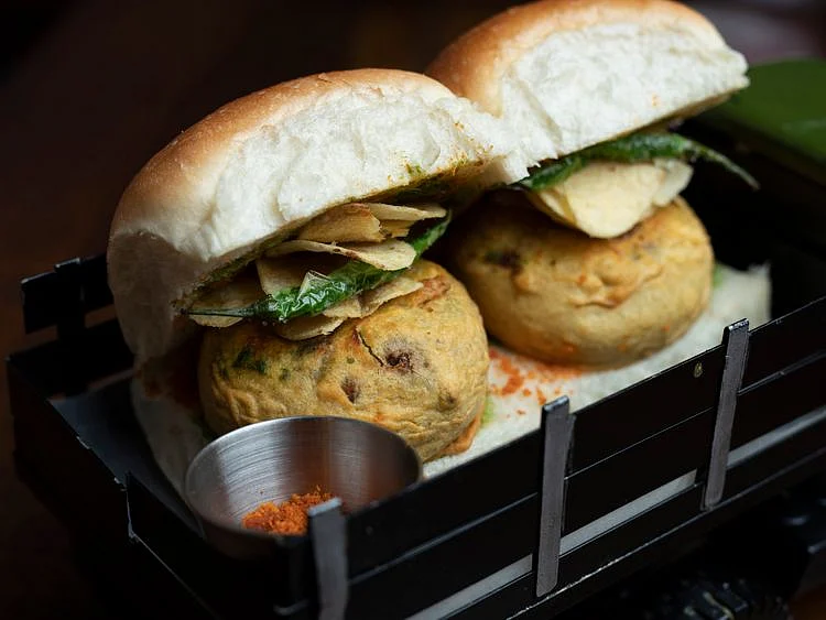 Step-by-step guide to making Mumbai-style vada pav