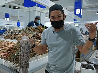 Celebrity Filipino chef gives a detailed guide to picking fresh seafood on a visit to a Dubai market