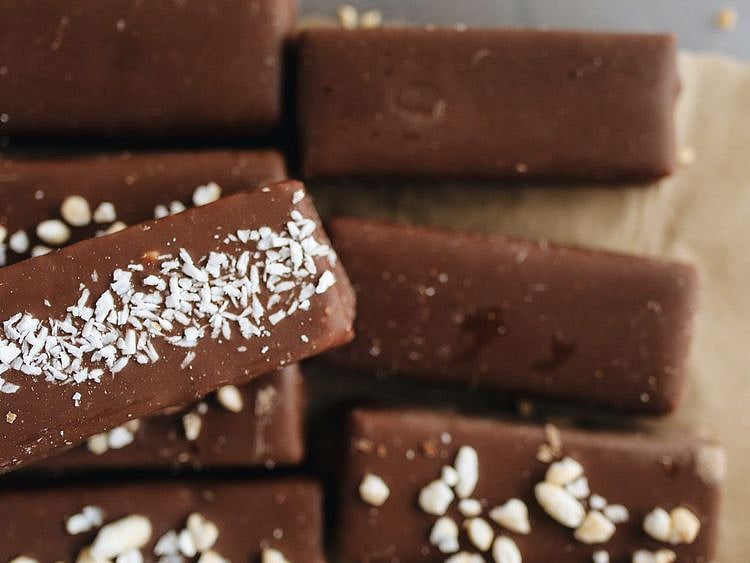 Chocolate and fig bars 