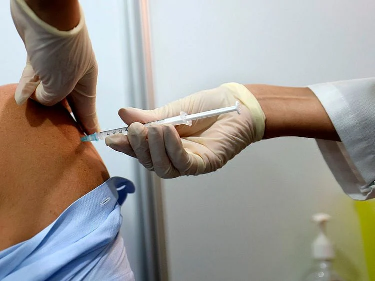 Stock vaccine Dubai UAE