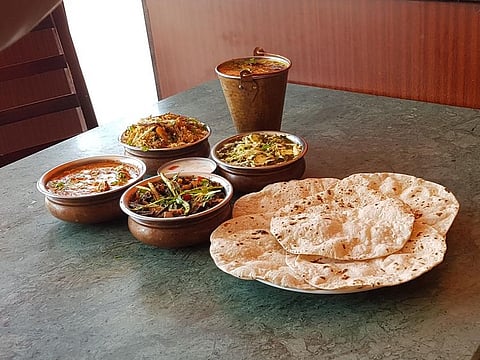 There are many Indian restaurants in Oman offering all kinds of tasty dishes.