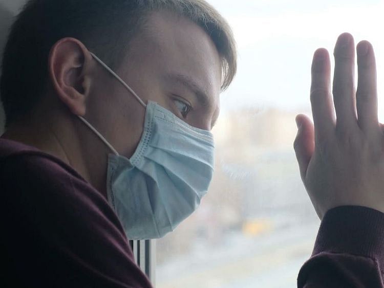 UAE: COVID-19 sufferers must inform health authorities