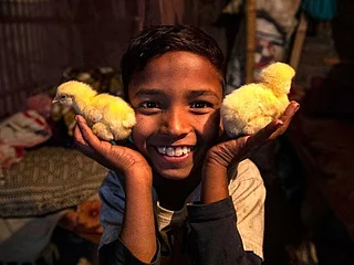 In Pictures: A day in the life of an Indian child scavenger