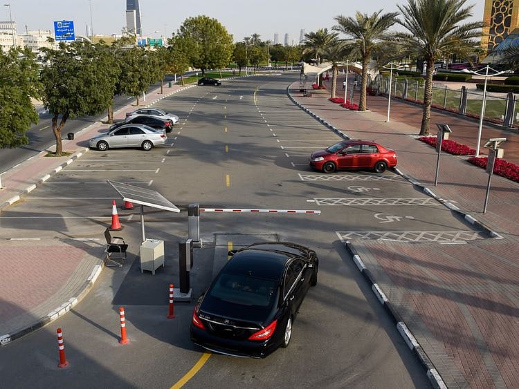 NAT 210221 ZABEEL PARK PARKING -7-1614490223196