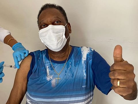 Pele gets COVID-19 vaccine