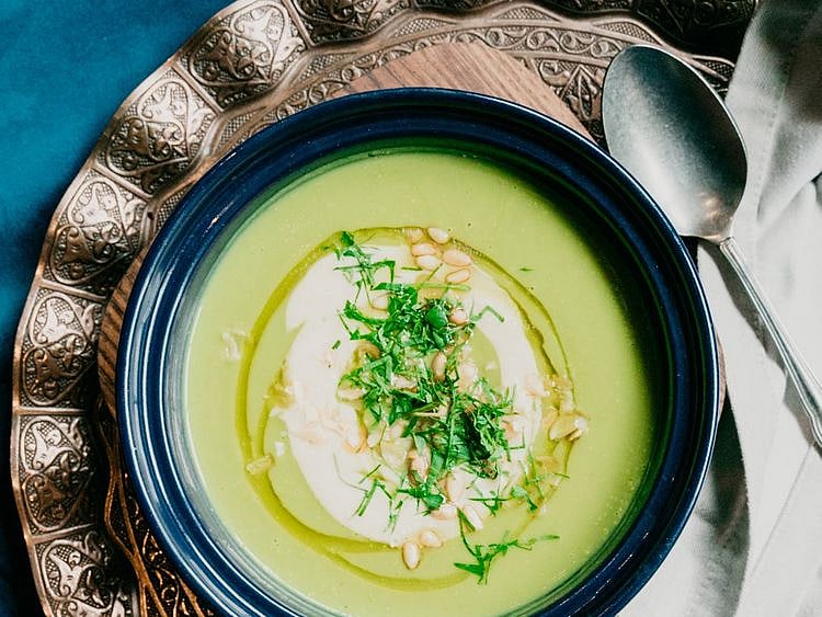 Cream of broccoli and coconut soup