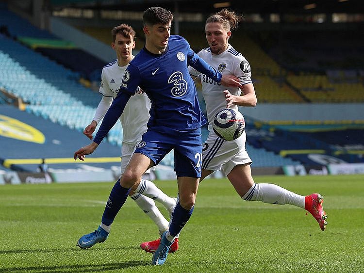 Chelsea take on Leeds United