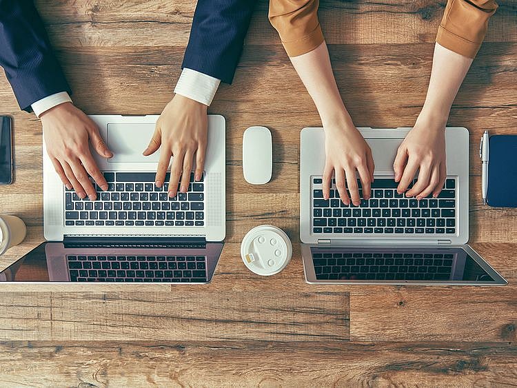 Stock Gender balance at workplaces