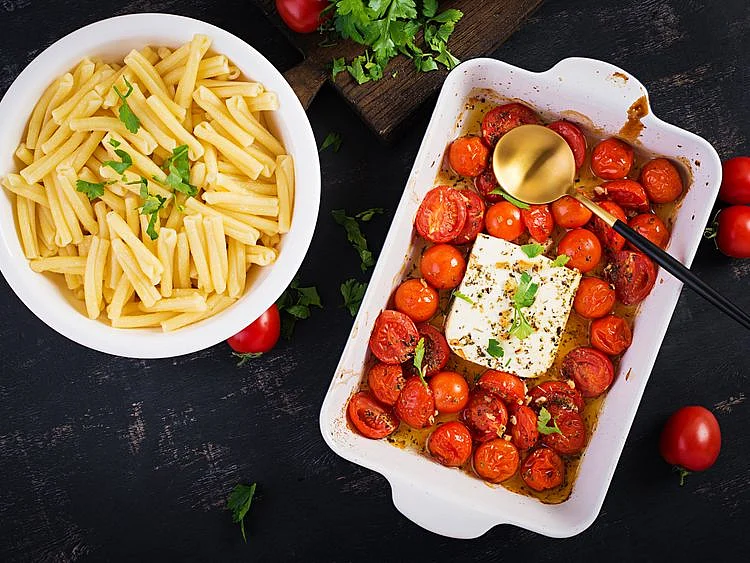 Baked Feta pasta trend 