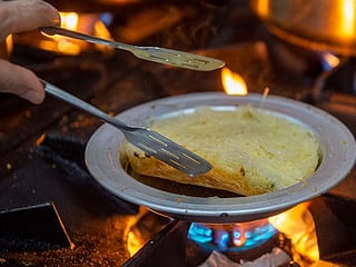 Guide to cheesy, stove-top Palestinian knafeh