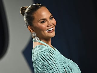 Chrissy Teigen celebrates one year of sobriety: 'I feel really good'