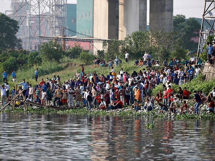 Copy of 2021-04-05T023403Z_64023574_RC2EPM9WPOAO_RTRMADP_3_BANGLADESH-FERRY-ACCIDENT-1617610394763