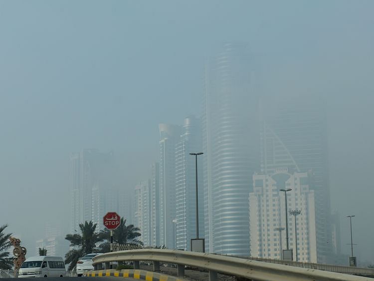 20210408 sharjah fog