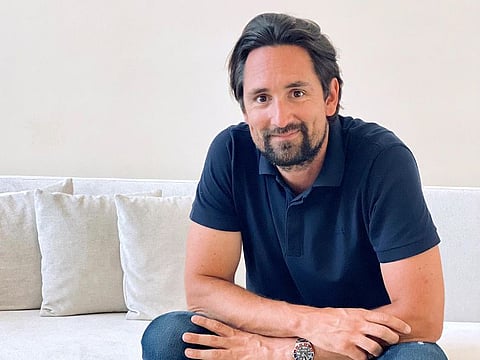 Nicolas Bruylants did quite well with his TV shopping channel. Now, he wants to help brands gain maximum visibility in the online arena.