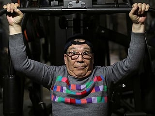 Photos: Chinese bodybuilders pump iron at old Beijing gym