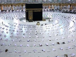 Ramadan 2021: Worshippers pray at the Grand Mosque in Mecca 