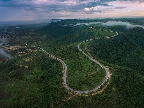 Oman’s southern governorate of Dhofar is on a partial lockdown from 6pm till 5am from today.