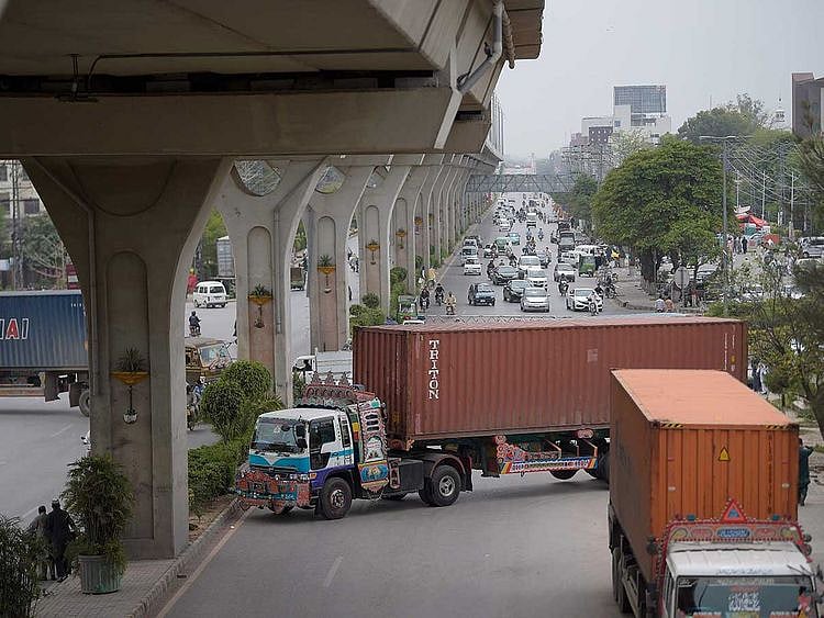 Pakistan block France TLP