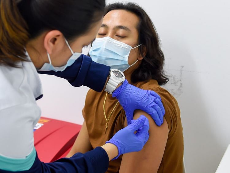 NAT 210120 COVID VACCINE ABU DHABI-26-1619525147720