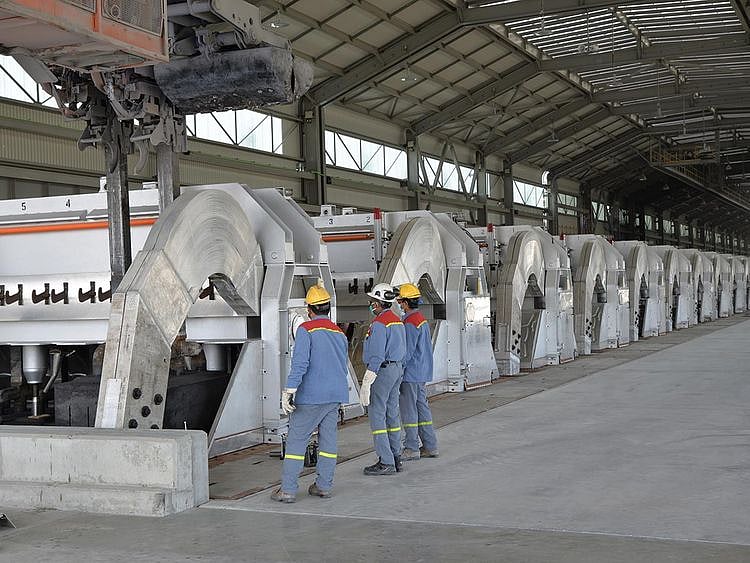 Stock Emirates Global Aluminum 2