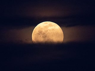 
Full Moon Pink Moon UAE: Supermoon facts kids will love
