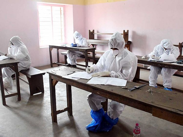 Kerala students covid ppe