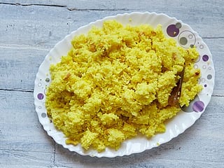 Bengali pulao or Basanti pulao: A rice dish flavoured by whole spices and raisins