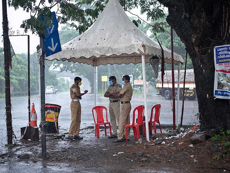 India kerala cyclone rain