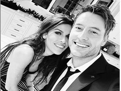 Sofia Pernas and Justin Hartley