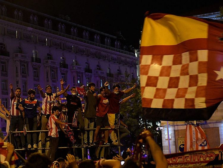 Atletico fans celebrate before the tragedy