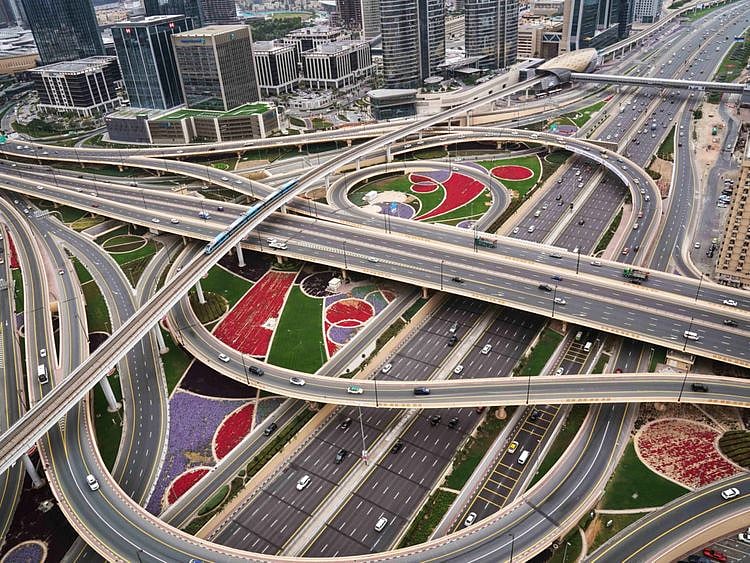 Dubai road-1622619007996