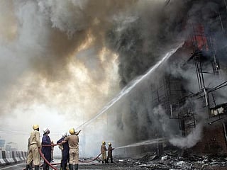 Massive fire breaks out in Delhi's Lajpat Nagar market