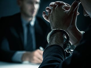 Iraq arrests 47 officials in anti-corruption campaign