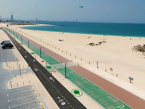 The new cycling track stretches 16km alongside Jumeirah Beach and links the existing Jumeirah Street cycling track (at Dubai Water Canal) with the existing cycling track along King Salman bin Abdul Aziz Al Saud Street (at Dubai Internet City).