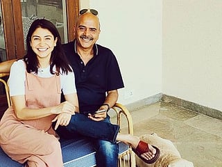 Father's Day 2021 wishes: Bollywood stars Anushka Sharma, Hina Khan, Esha Deol share tributes