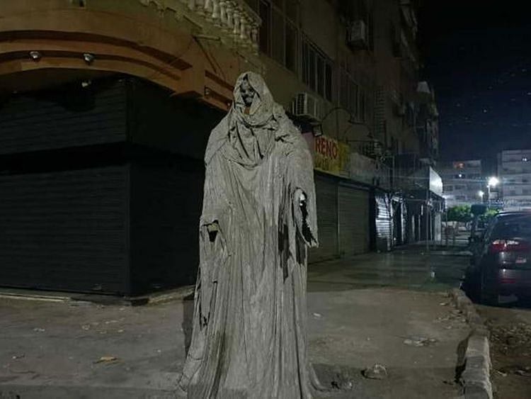 egypt ghost statue