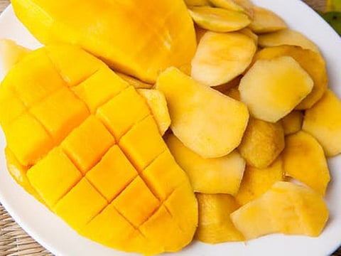 Cut Mangoes 