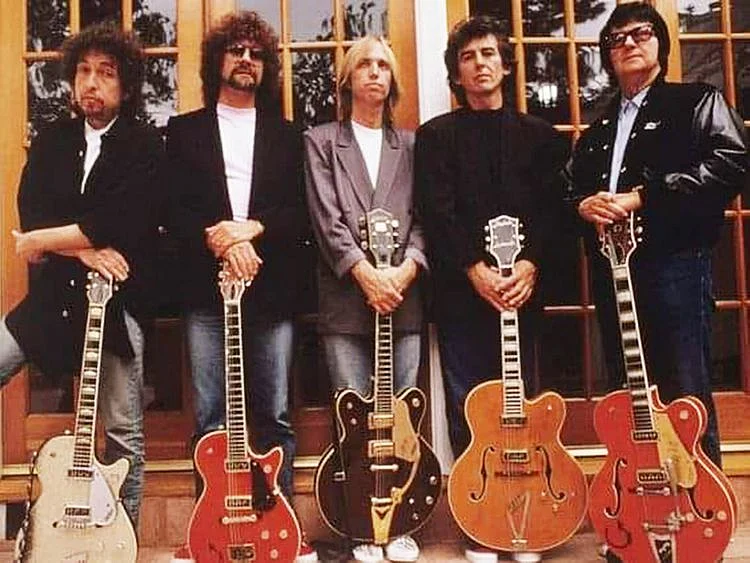 supergroup lead-1624686111347