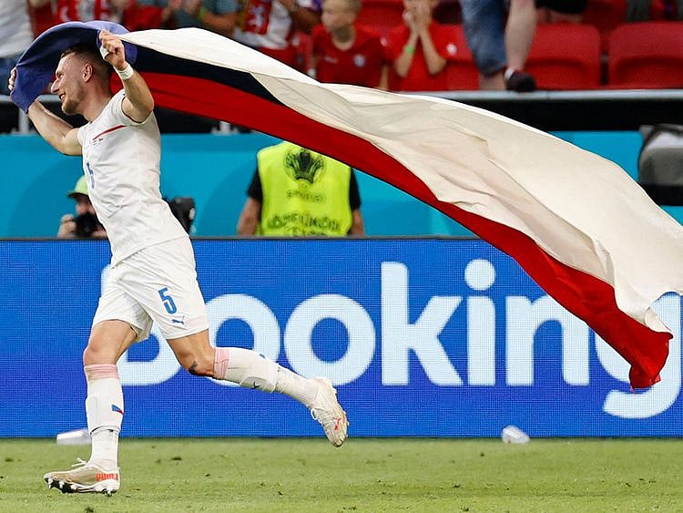 Czech Republic's defender Vladimir Coufal celebrates the win over the Netherlands