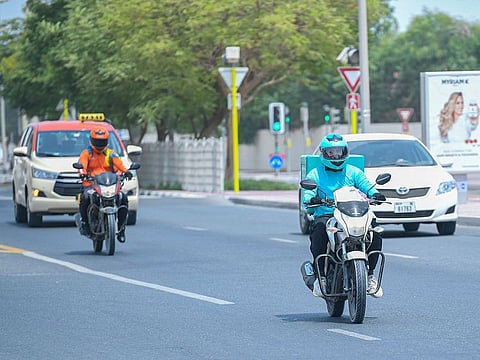 A tailor-made course will define the obligations and procedures to be observed by drivers for their safety and the safety of community members