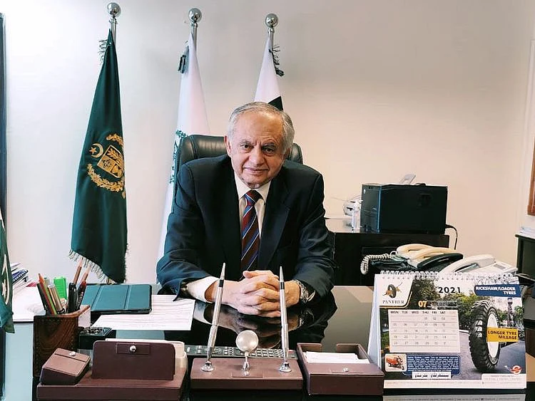 pakistan minister-1626414919559