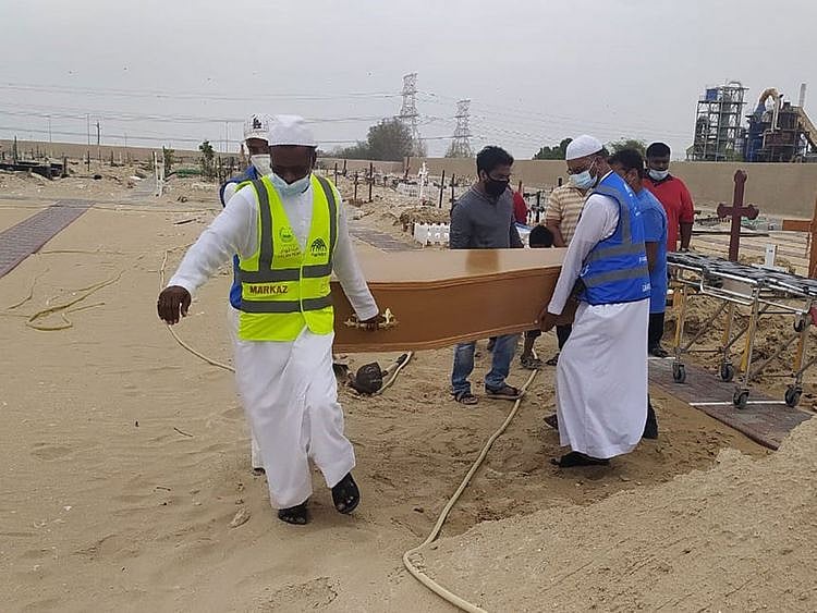 Markaz-ICF-Welfare-Team-volunteers-help-perform-burial-of-Maria-at-Jebel-Ali-cemetery