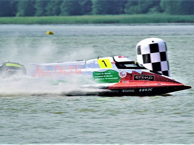 Team Abu Dhabi 1 on the way to victory in Poland