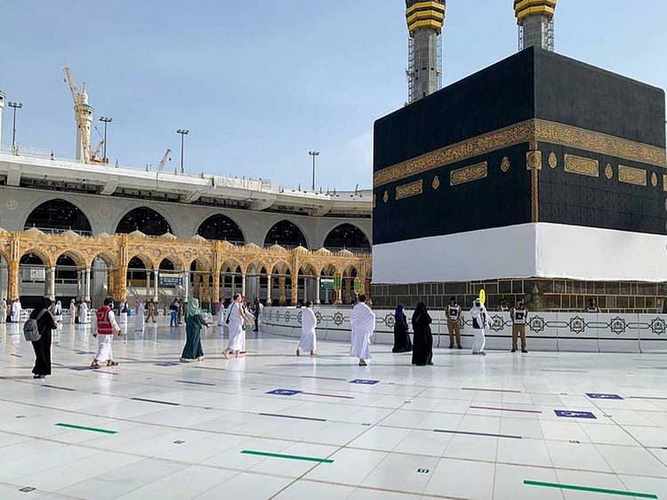 Mecca Kaaba pilgrims saudi