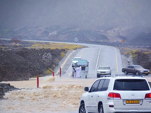  Many parts of Oman have been receiving rains in the last couple of days and wadis have been overflowing.