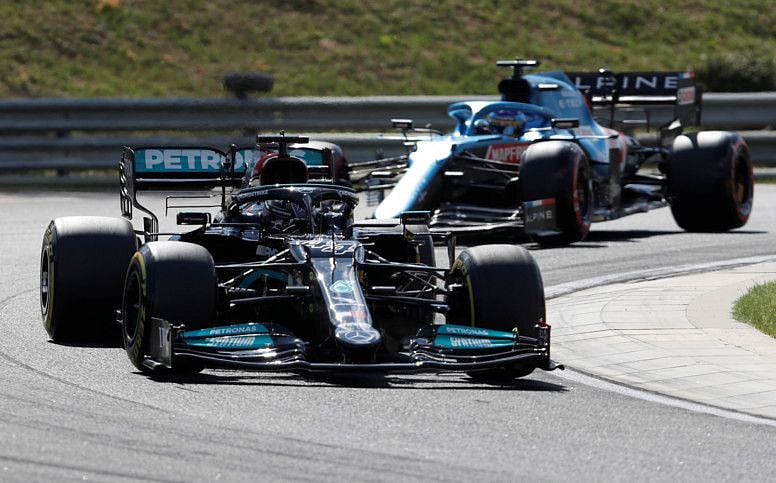 Copy of 2021-07-31T134716Z_596368135_RC2PVO9LU3DI_RTRMADP_3_MOTOR-F1-HUNGARY-1627745077483