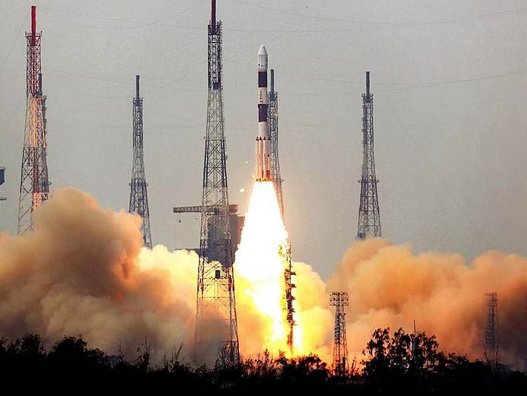 FILE LAUNCH-1628157730576