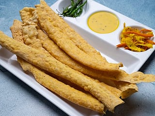 Weekend Snack: Here's how you can make authentic Gujarati Fafda at home